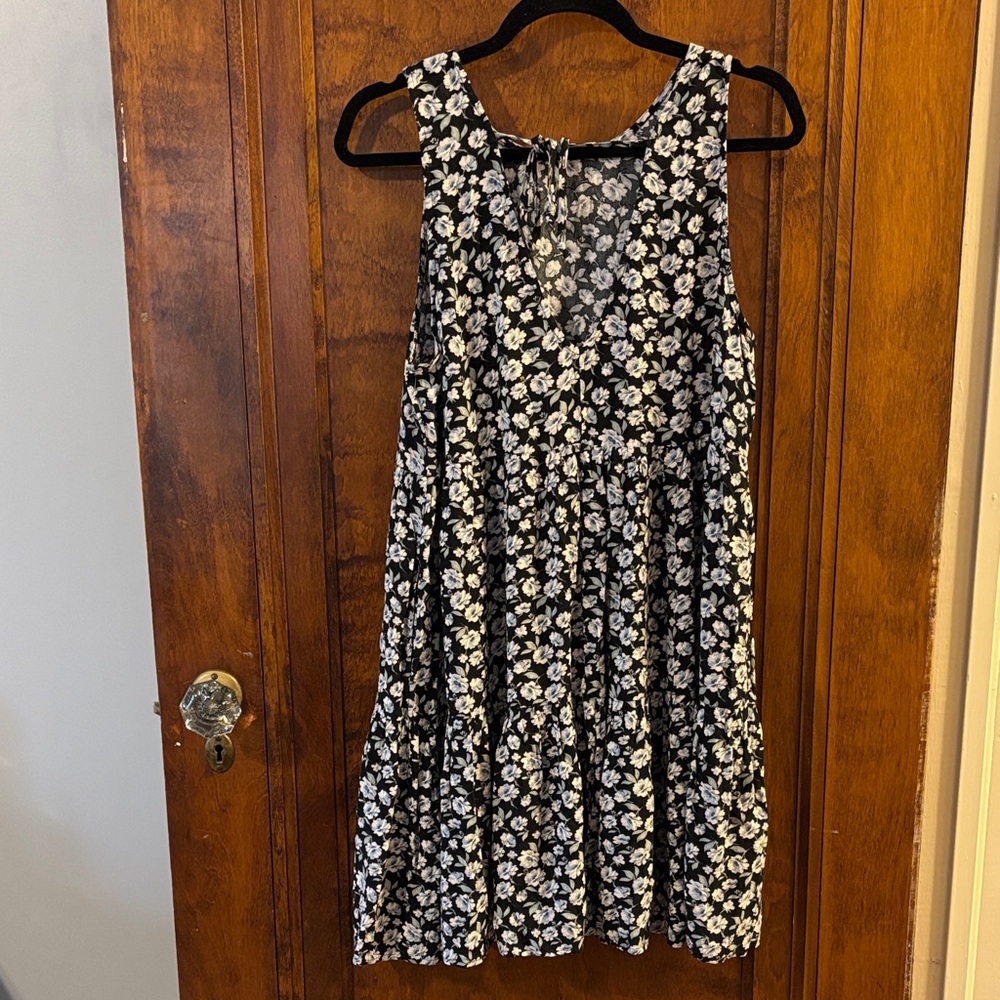 NWOT American Eagle Black Floral Sleeveless Babydoll Dress Size M - Picture 2 of 7